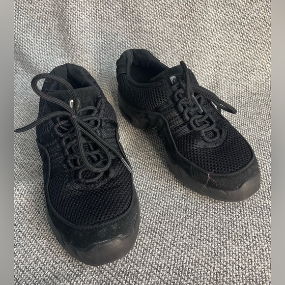 Bloch Black Athletic Shoes with Streamlined Design - Picture 3 of 10